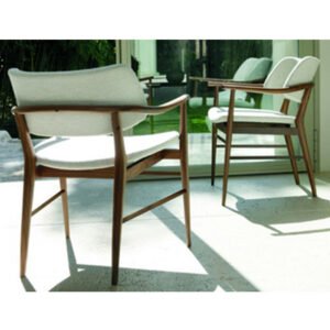 Silla en piel blanca 3